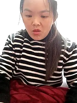xinhxinhcute online show from 11/04/25, 01:04