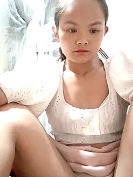 xinhxinhcute online show from 10/07/25, 03:02