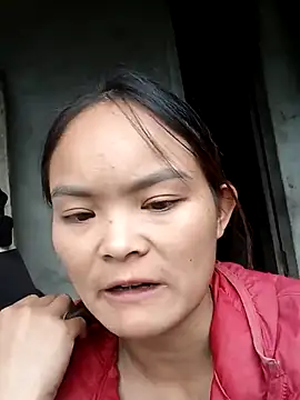 xinhxinhcute online show from 10/20/25, 03:19