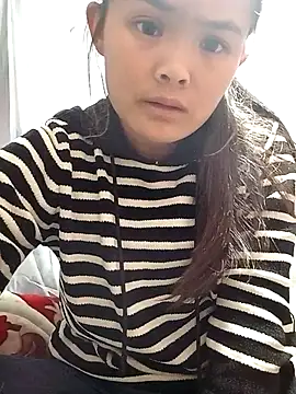 xinhxinhcute online show from 11/02/25, 09:03