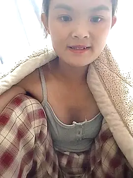 xinhxinhcute online show from 10/21/25, 11:09