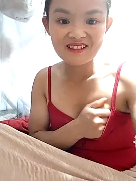 xinhxinhcute online show from 10/13/25, 03:08