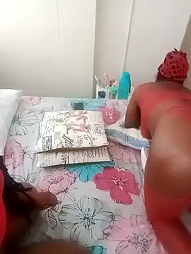 Creamy Chocolatex online show from 02/14/26, 05:51