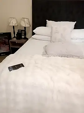 Creamy Chocolatex online show from 10/27/25, 05:08