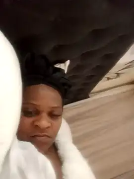 Creamy Chocolatex online show from 11/20/25, 07:14