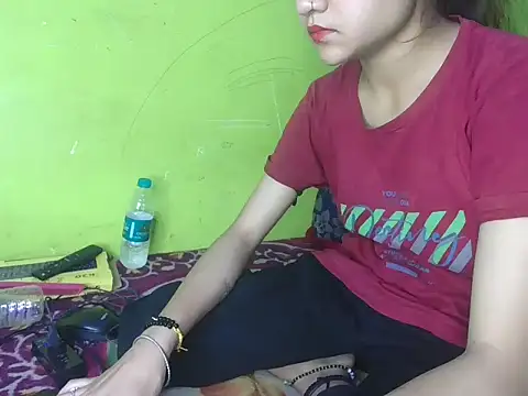 Snapshot of RUCHI__ chatting on 09/14/25, 05:30 RUCHI   online show from 09/14/25, 05:30