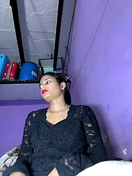 Hot Mayra  online show from 12/15/25, 04:46