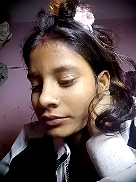 Hot Mayra  online show from 11/15/25, 04:49