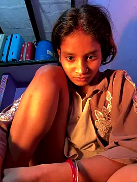 Hot Mayra  online show from 12/18/25, 06:51