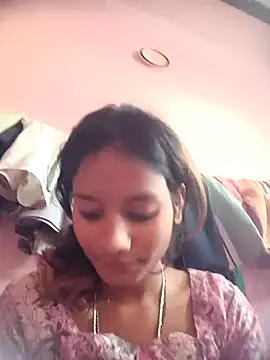 Hot Mayra  online show from 11/07/25, 07:57