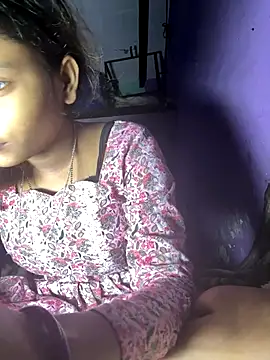 Hot Mayra  online show from 12/17/25, 06:29