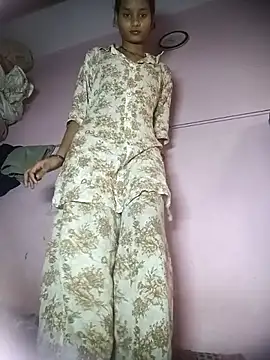 Hot Mayra  online show from 11/18/25, 05:11