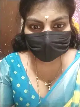 Snapshot of Nithiila chatting on 09/18/25, 09:23 Nithiila online show from 09/18/25, 09:23