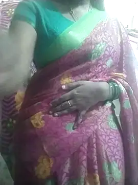 Snapshot of Nithiila chatting on 09/10/25, 08:35 Nithiila online show from 09/10/25, 08:35