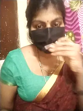 Snapshot of Nithiila chatting on 09/22/25, 08:20 Nithiila online show from 09/22/25, 08:20