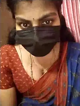 Snapshot of Nithiila chatting on 10/18/25, 05:53 Nithiila online show from 10/18/25, 05:53