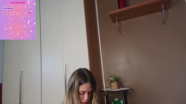 ScarletVerdi online show from 11/19/25, 08:47