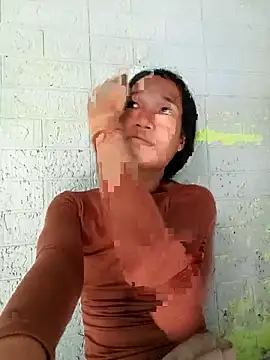 Snapshot of asiancum1212 chatting on 11/05/25, 01:52 asiancum1212 online show from 11/05/25, 01:52