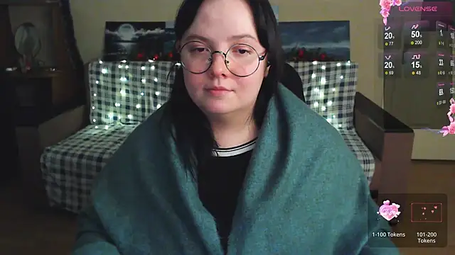 EmillyBones online show from 12/19/25, 07:38