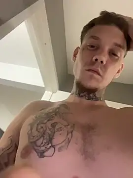 Snapshot of Duanennnn chatting on 11/05/25, 07:44 Duanennnn online show from 11/05/25, 07:44