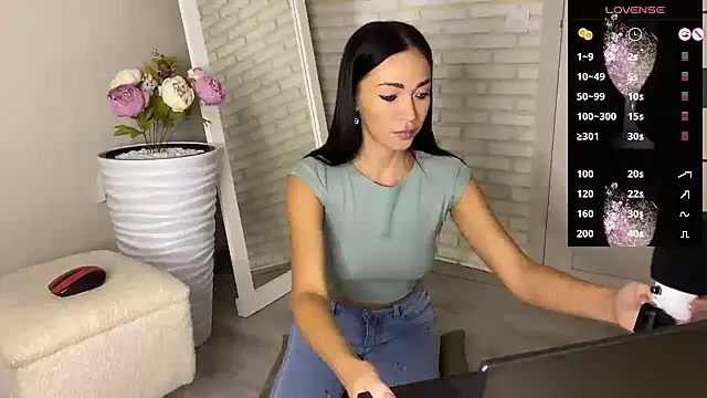 Snapshot of BestTeya chatting on 10/02/25, 01:58 BestTeya online show from 10/02/25, 01:58