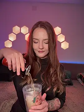 Snapshot of -Meowy- chatting on 11/11/25, 10:26 -Meowy- online show from 11/11/25, 10:26