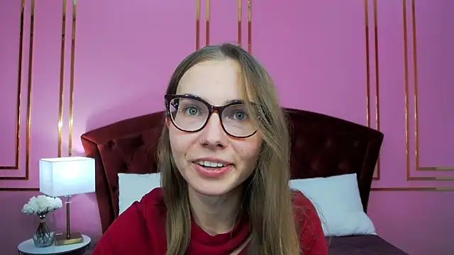 Snapshot of JessieJuss chatting on 10/13/25, 01:45 JessieJuss online show from 10/13/25, 01:45