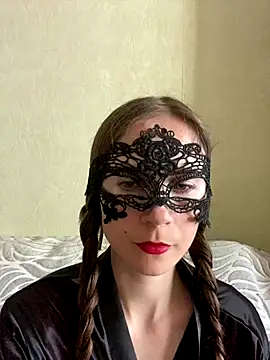 Snapshot of SophieDesire chatting on 09/16/25, 11:44 SophieDesire online show from 09/16/25, 11:44