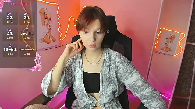 AudreyyKim online show from 12/18/25, 08:08