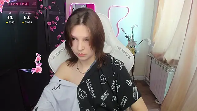 AudreyyKim online show from 05/01/26, 08:19