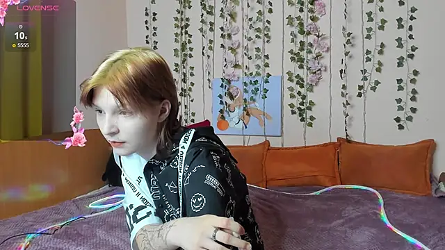 AudreyyKim online show from 12/02/25, 08:16