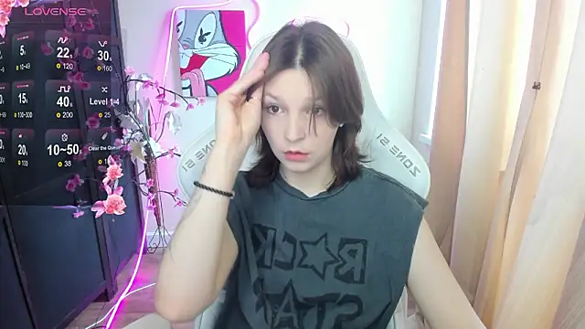 AudreyyKim online show from 03/18/26, 08:06