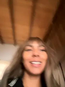 GiorgiaLuxee online show from 11/05/25, 09:07