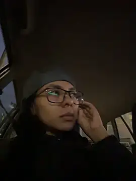 GiorgiaLuxee online show from 11/08/25, 10:30