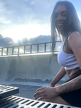 GiorgiaLuxee online show from 10/02/25, 09:51