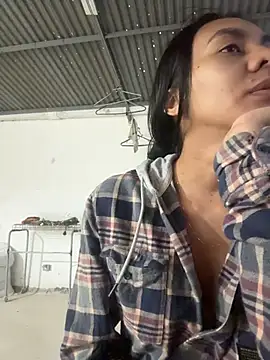 GiorgiaLuxee online show from 11/09/25, 10:41