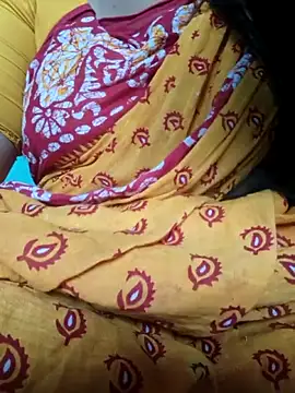 Snapshot of desi_boudi87 chatting on 05/08/26, 08:40 desi boudi87 online show from 05/08/26, 08:40