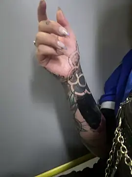 Snapshot of MAGIC_TESSA chatting on 01/14/26, 10:52 MAGIC TESSA online show from 01/14/26, 10:52