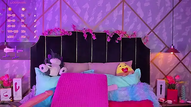 Snapshot of LindaWz_ chatting on 03/01/26, 05:18 LindaWz online show from 03/01/26, 05:18