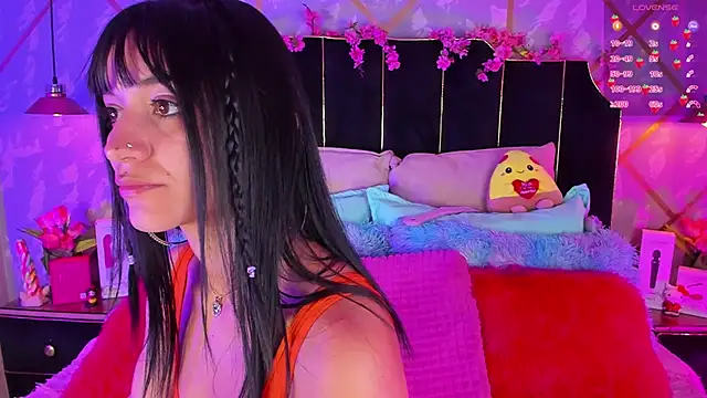 Snapshot of LindaWz_ chatting on 02/26/26, 04:34 LindaWz online show from 02/26/26, 04:34