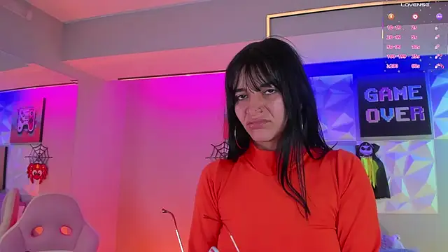 LindaWz  online show from 10/29/25, 04:44