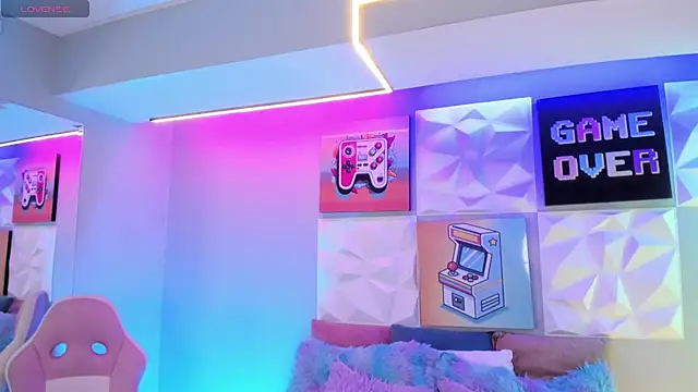 LindaWz  online show from 12/05/25, 04:11