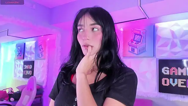 Snapshot of LindaWz_ chatting on 01/10/26, 04:19 LindaWz online show from 01/10/26, 04:19