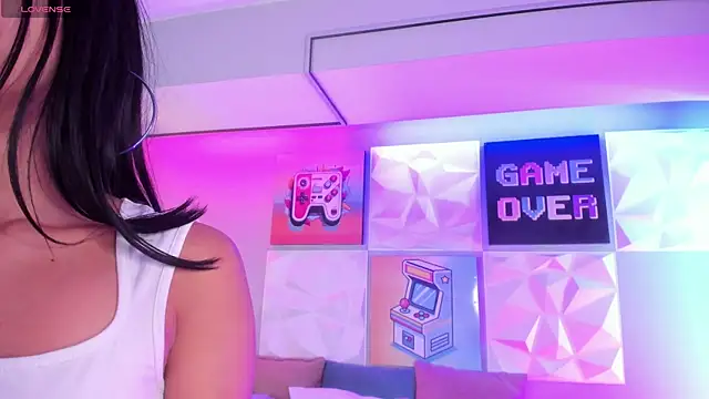 LindaWz  online show from 11/22/25, 04:33