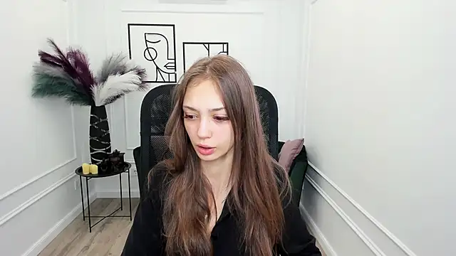 EmilyGraydis online show from 11/19/25, 04:12