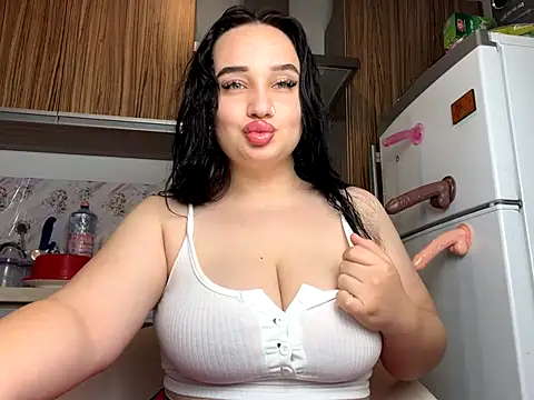 curvybombb online show from 10/15/25, 06:05