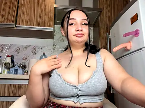 curvybombb online show from 10/08/25, 04:29