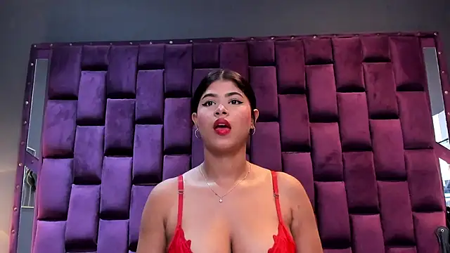 Snapshot of MilaRiva chatting on 04/24/26, 11:34 MilaRiva online show from 04/24/26, 11:34