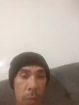 Snapshot of Shawnzinho chatting on 04/19/26, 08:44 Shawnzinho online show from 04/19/26, 08:44