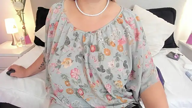 Angel Velvet online show from 03/11/26, 05:07